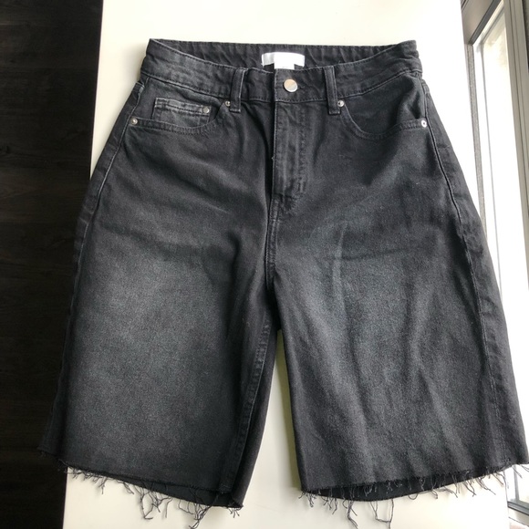 H&M High Waist Bermuda Cut Off Shorts US 4 - Picture 5 of 6